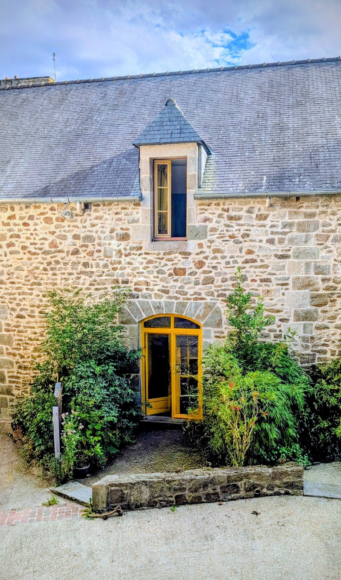 MAISON PORT DE DINAN : 82m2