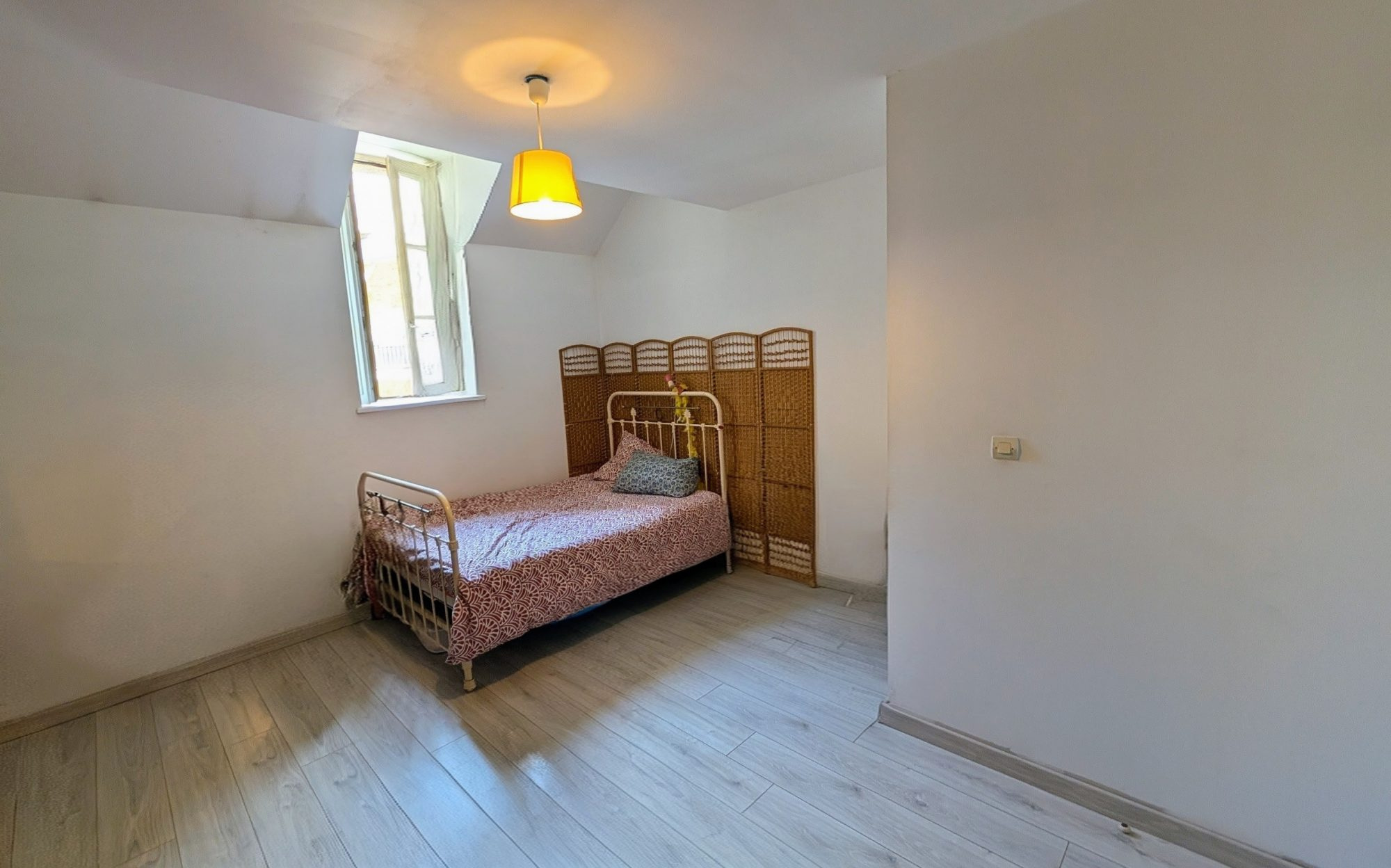 MAISON PORT DE DINAN : 82m2