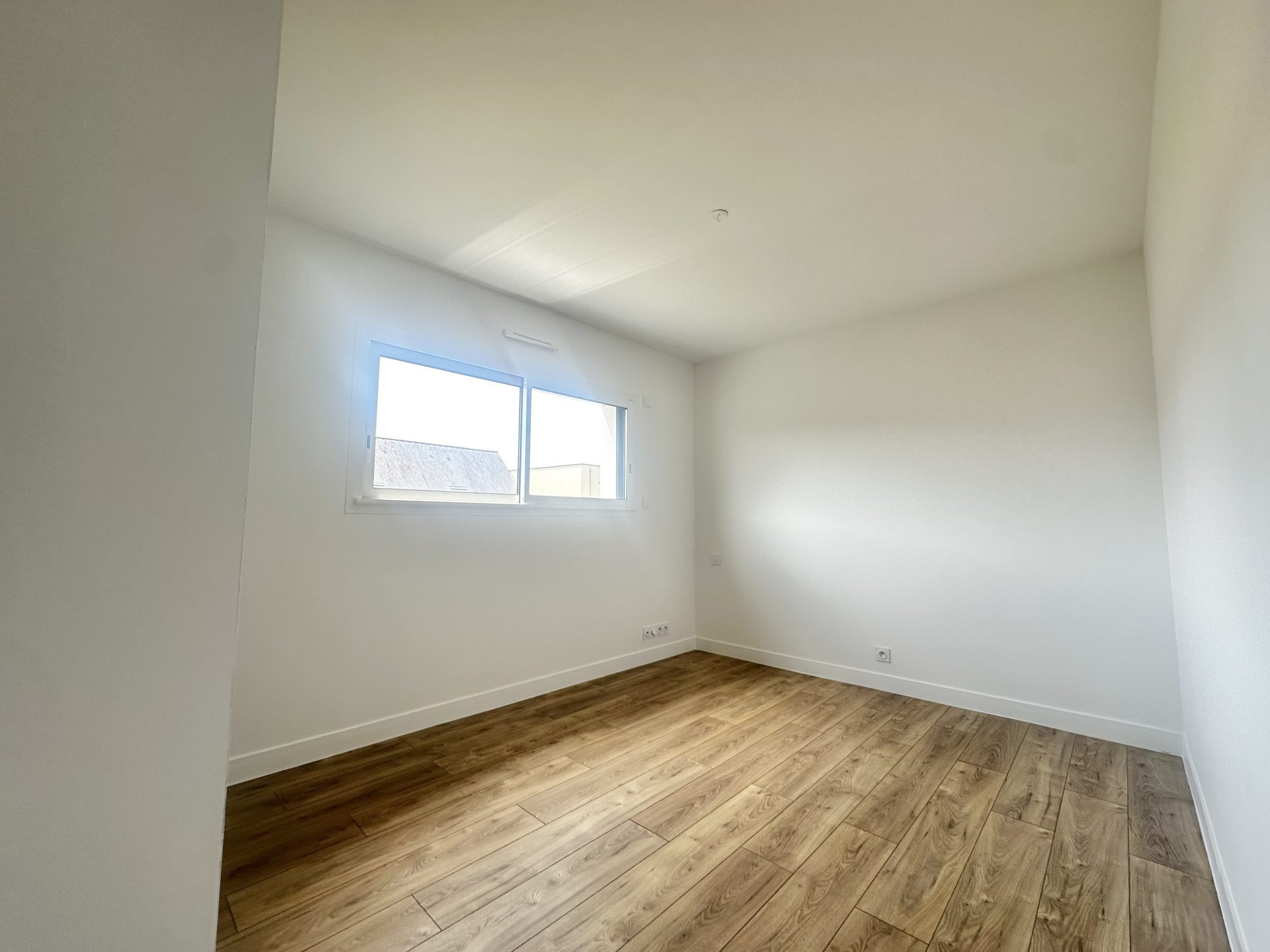 MAISON CONTEMPORAINE DE 125M2 AVEC PISCINE