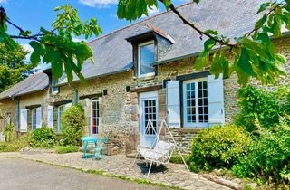LONGÈRE DE 138M2 SUR UN TERRAIN DE 2692M2