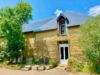 LONGÈRE DE 138M2 SUR UN TERRAIN DE 2692M2