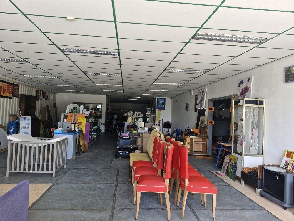 ENTREPOT de 438 m2 à VENDRE LAMBALLE