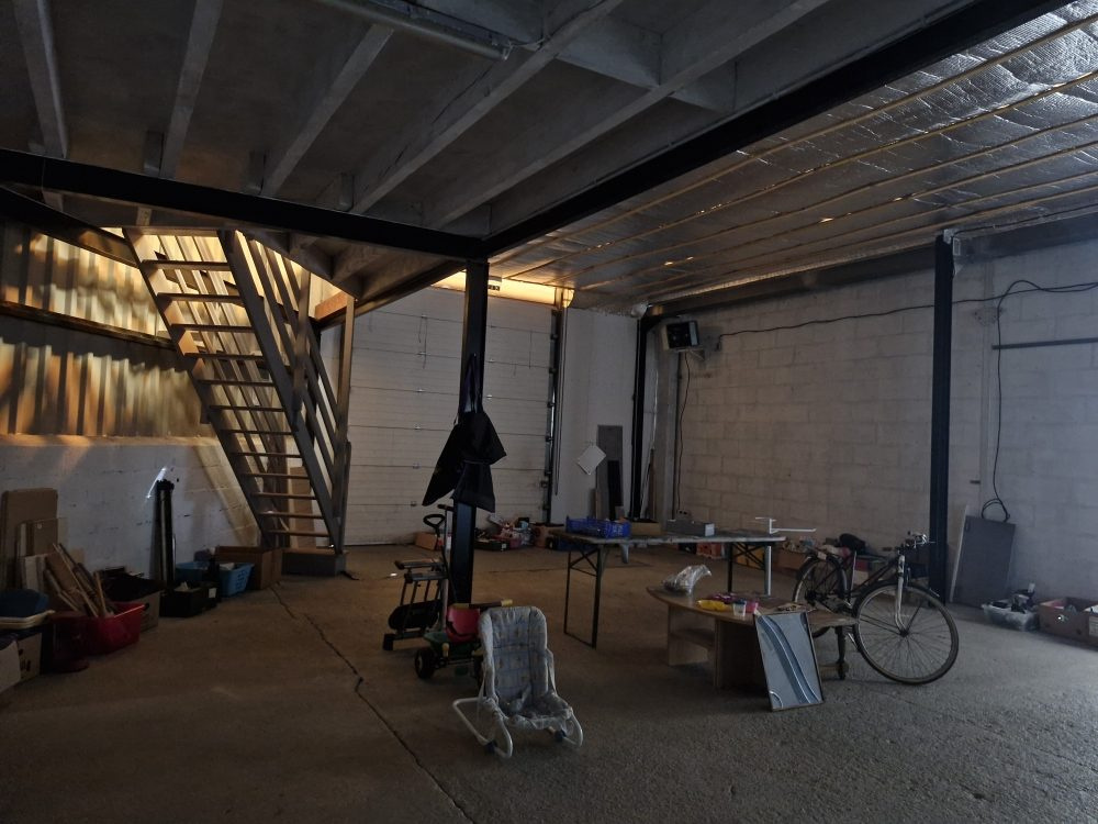 ENTREPOT de 438 m2 à VENDRE LAMBALLE