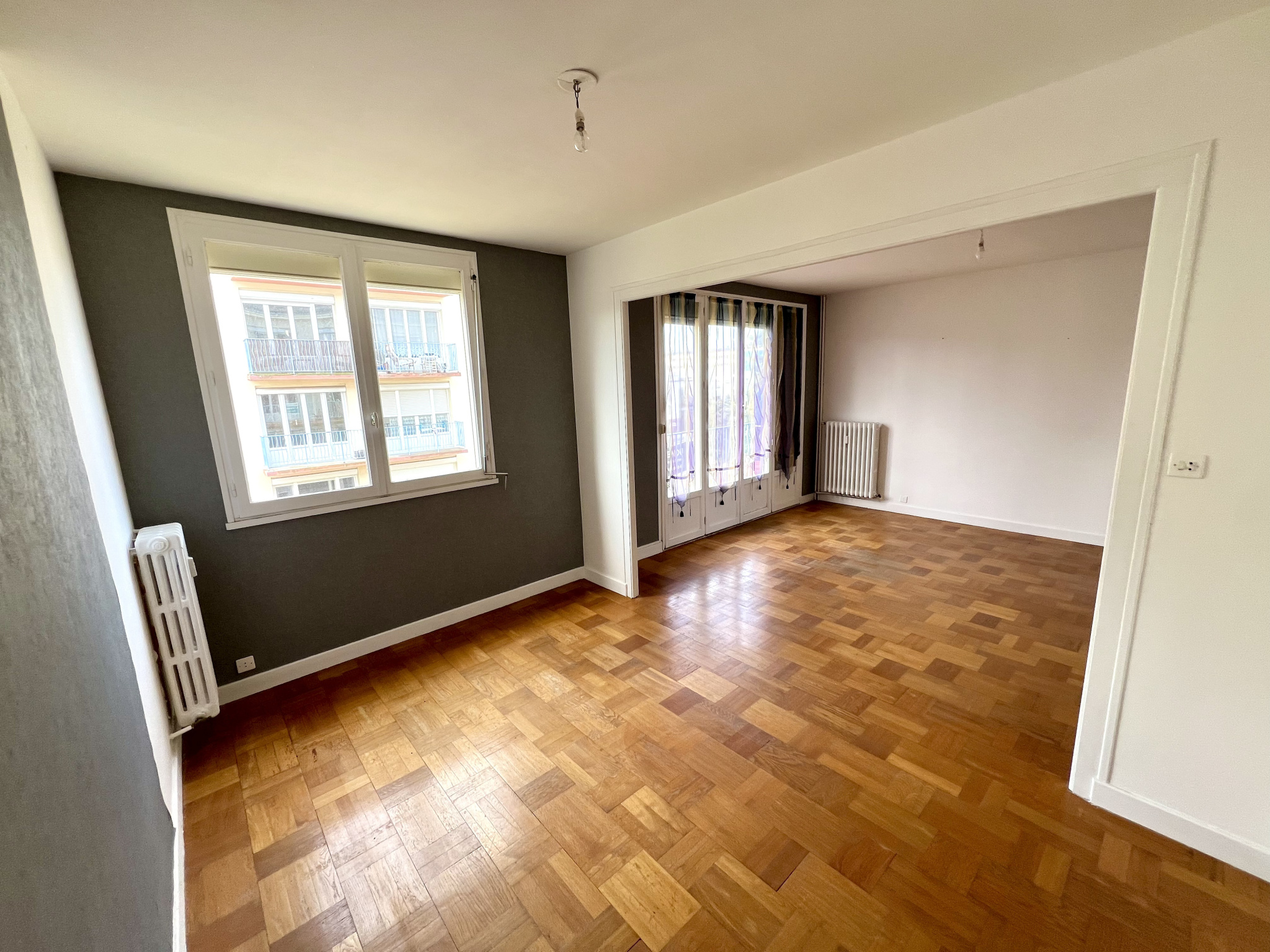 Appartement T3 à Saint Brieuc, avec caves et parking