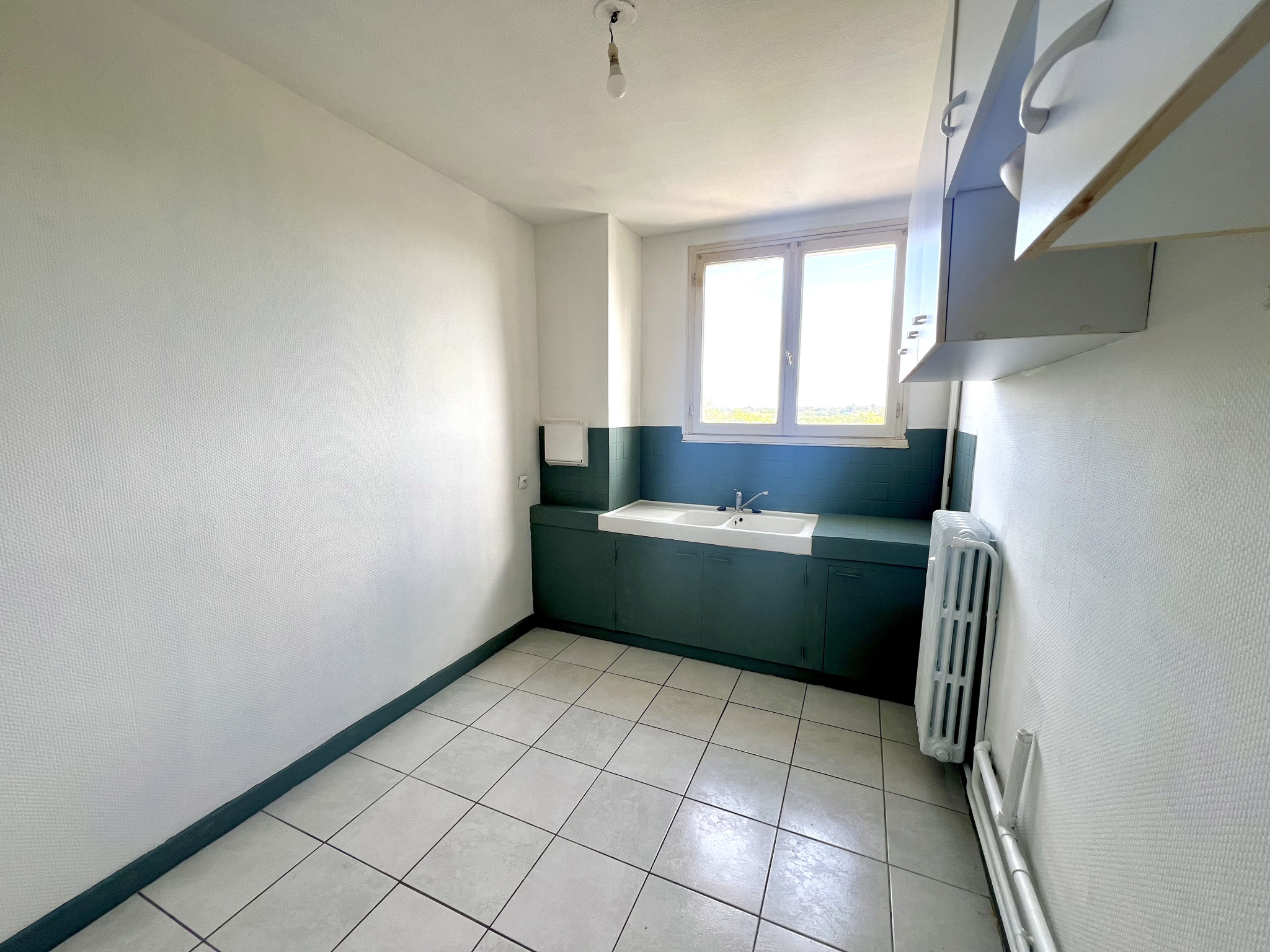 Appartement T3 à Saint Brieuc, avec caves et parking