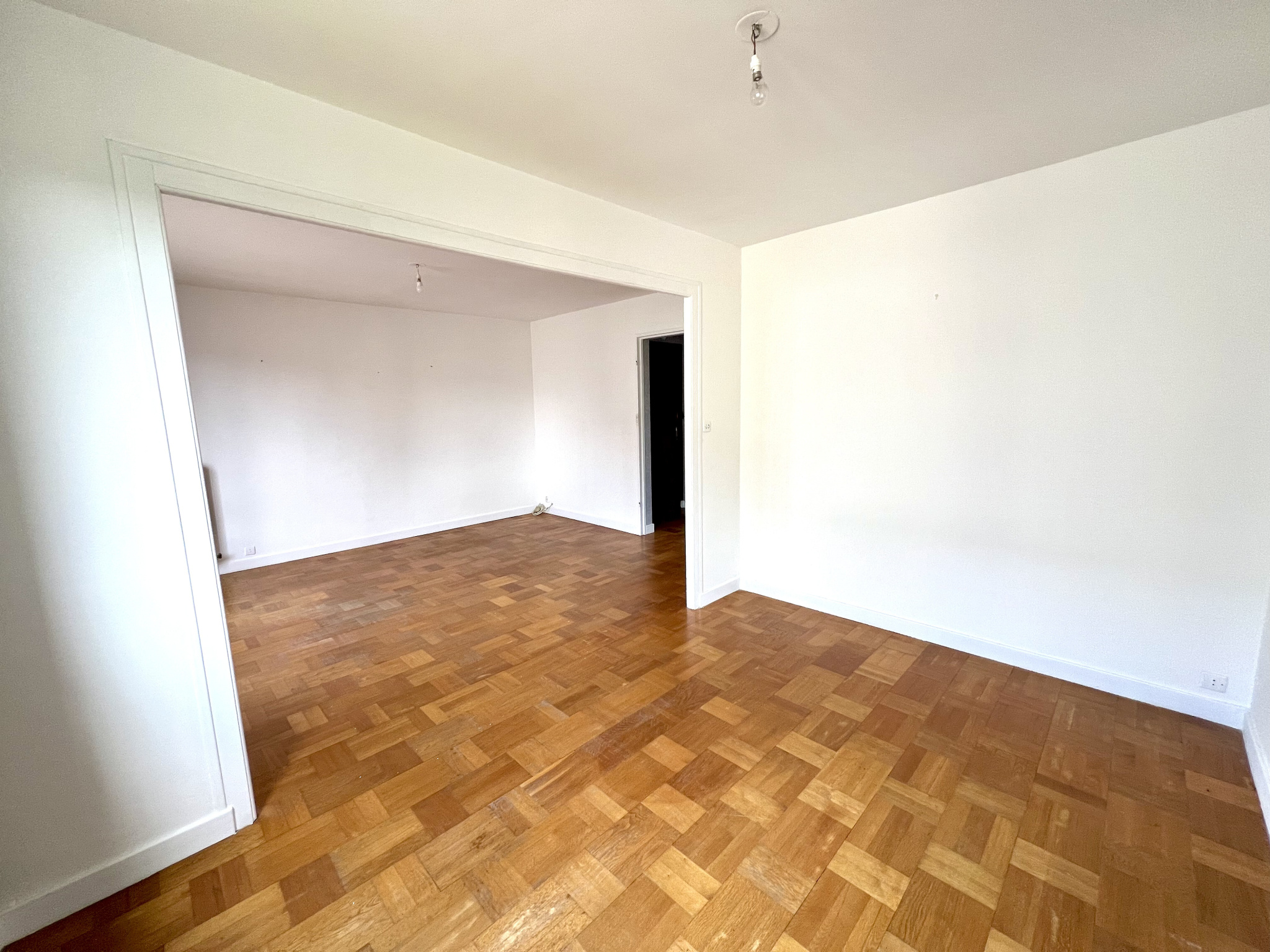 Appartement T3 à Saint Brieuc, avec caves et parking